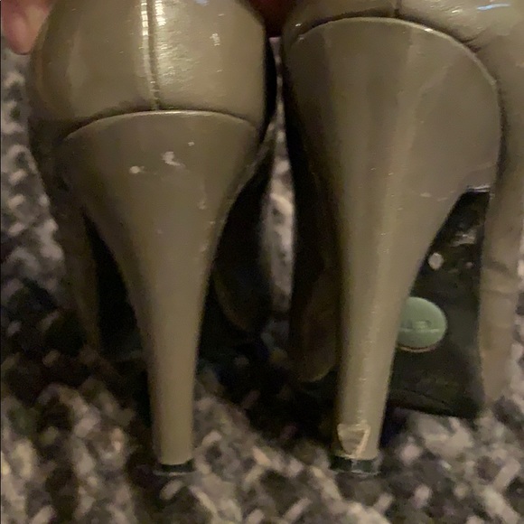 Me Too heels - Picture 3 of 3